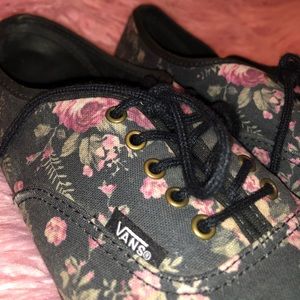 Floral Vans!